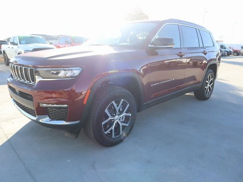 New 2025 Jeep Grand Cherokee L Limited image 10