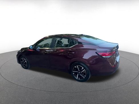 Used 2025 Nissan Sentra SV FWD image 10
