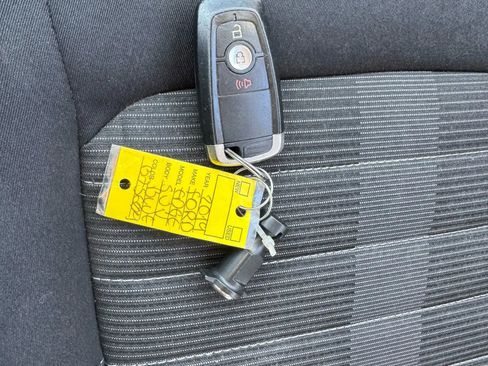 Used 2019 Ford Edge SEL image 55