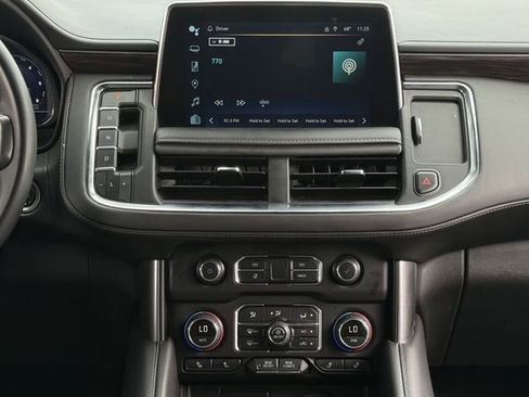 Used 2024 Chevrolet Tahoe LT RWD image 17
