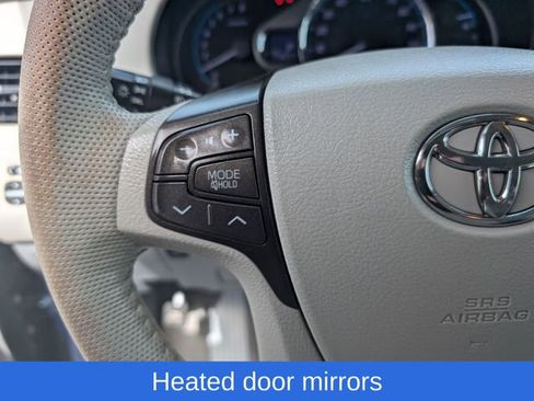 Used 2011 Toyota Sienna XLE w/ Entertainment Pkg FWD image 16