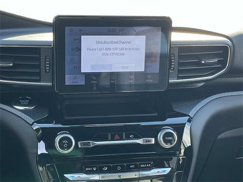 Used 2023 Ford Explorer ST-Line w/ Class IV Trailer Tow Package image 16