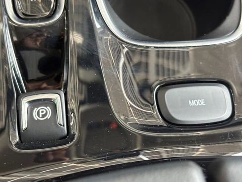 Used 2023 Buick Envision Essence AWD/4WD image 35
