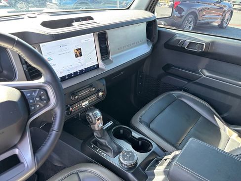 Used 2025 Ford Bronco Outer Banks image 20