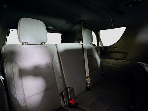 Used 2023 GMC Yukon XL SLE RWD image 29