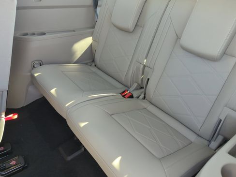 New 2026 Volkswagen Atlas SE image 18