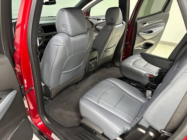 Used 2024 Buick Enclave Essence FWD image 19