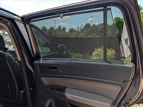 Used 2023 Volkswagen Atlas SE FWD image 15
