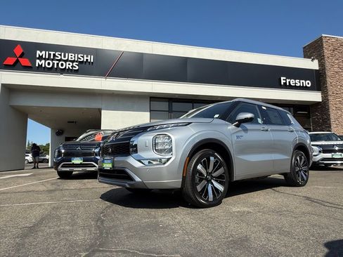 New 2026 Mitsubishi Outlander SEL AWD/4WD image 1