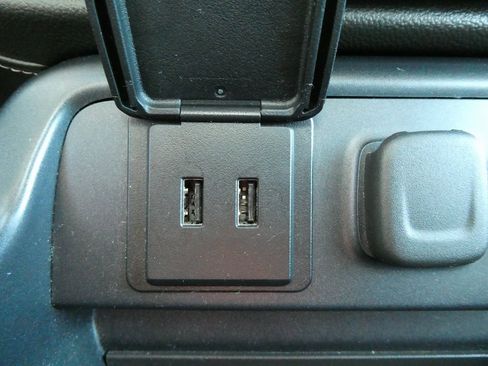 Used 2017 GMC Sierra 1500 SLT image 32