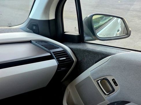 Used 2017 BMW i3 w/ Range Extender image 22