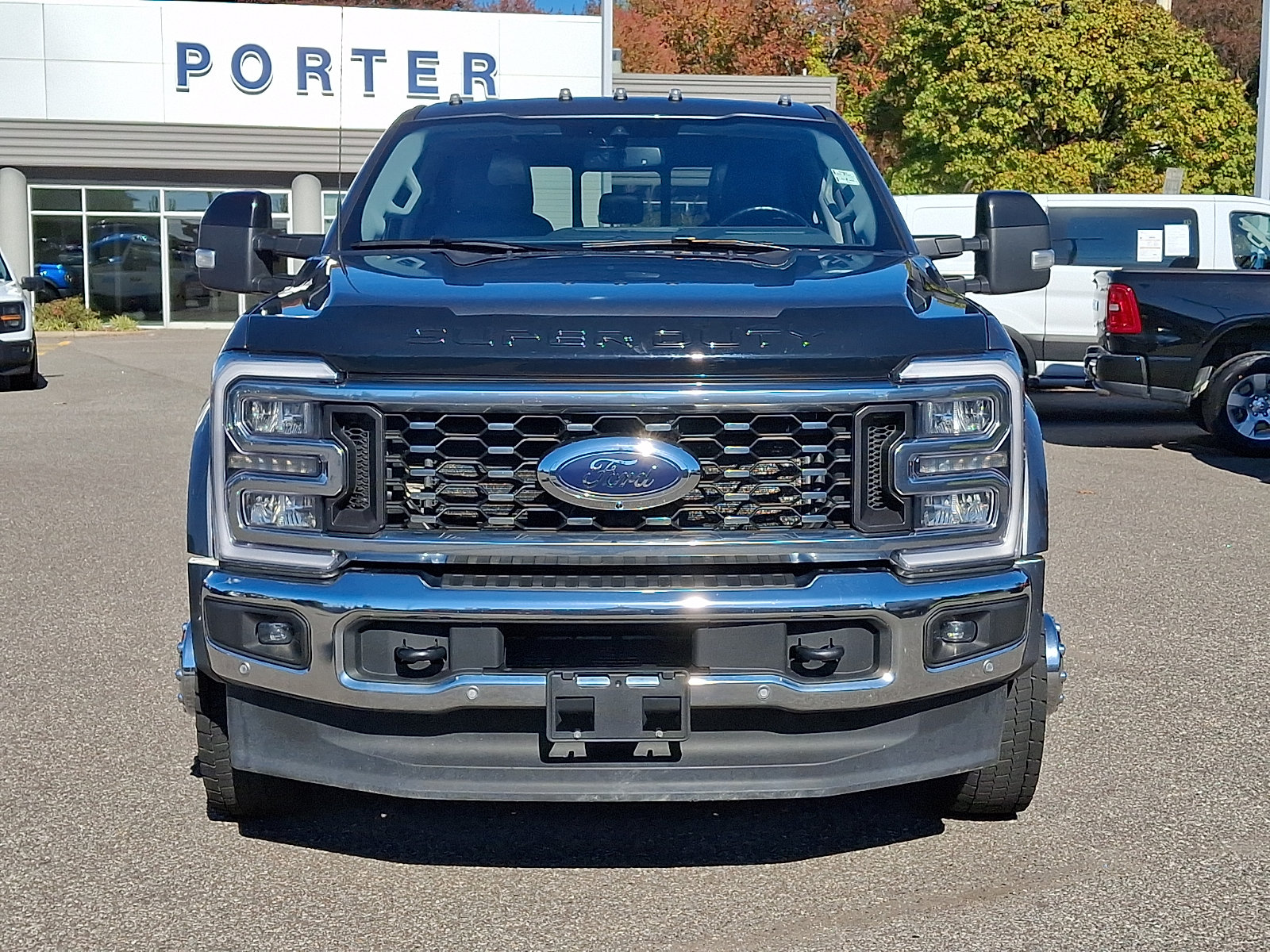 Used 2025 Ford F450 Lariat w/ Lariat Ultimate Package AWD/4WD image 3