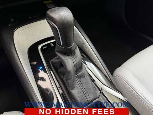 Used 2019 Toyota Corolla XSE image 33