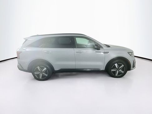 Used 2023 Kia Sorento EX w/ Panoramic Sunroof Package FWD image 10