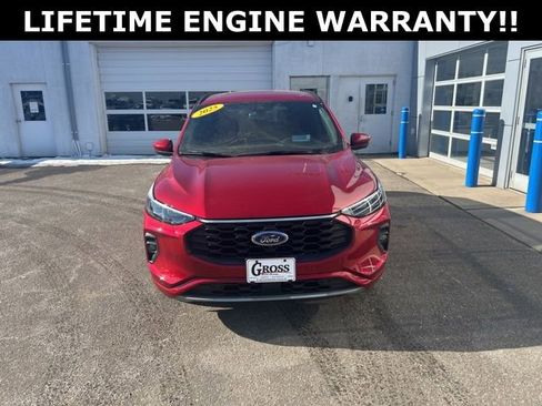 Used 2025 Ford Escape ST-Line Elite w/ Premium Technology Package image 3