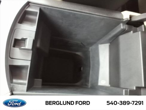 Used 2021 Ford Edge Titanium w/ Equipment Group 301A image 29