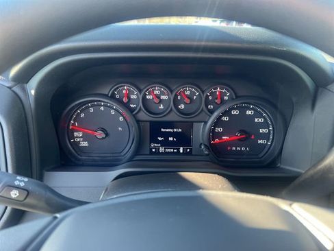 Used 2024 Chevrolet Silverado 1500 Custom Trail Boss w/ Dark Appearance Package image 12