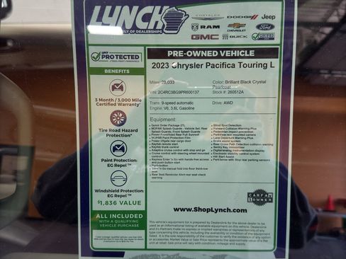 Used 2023 Chrysler Pacifica Touring-L AWD/4WD image 40