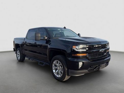 Used 2017 Chevrolet Silverado 1500 LT w/ All Star Edition image 8