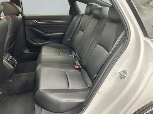 Used 2022 Honda Accord Sport image 10
