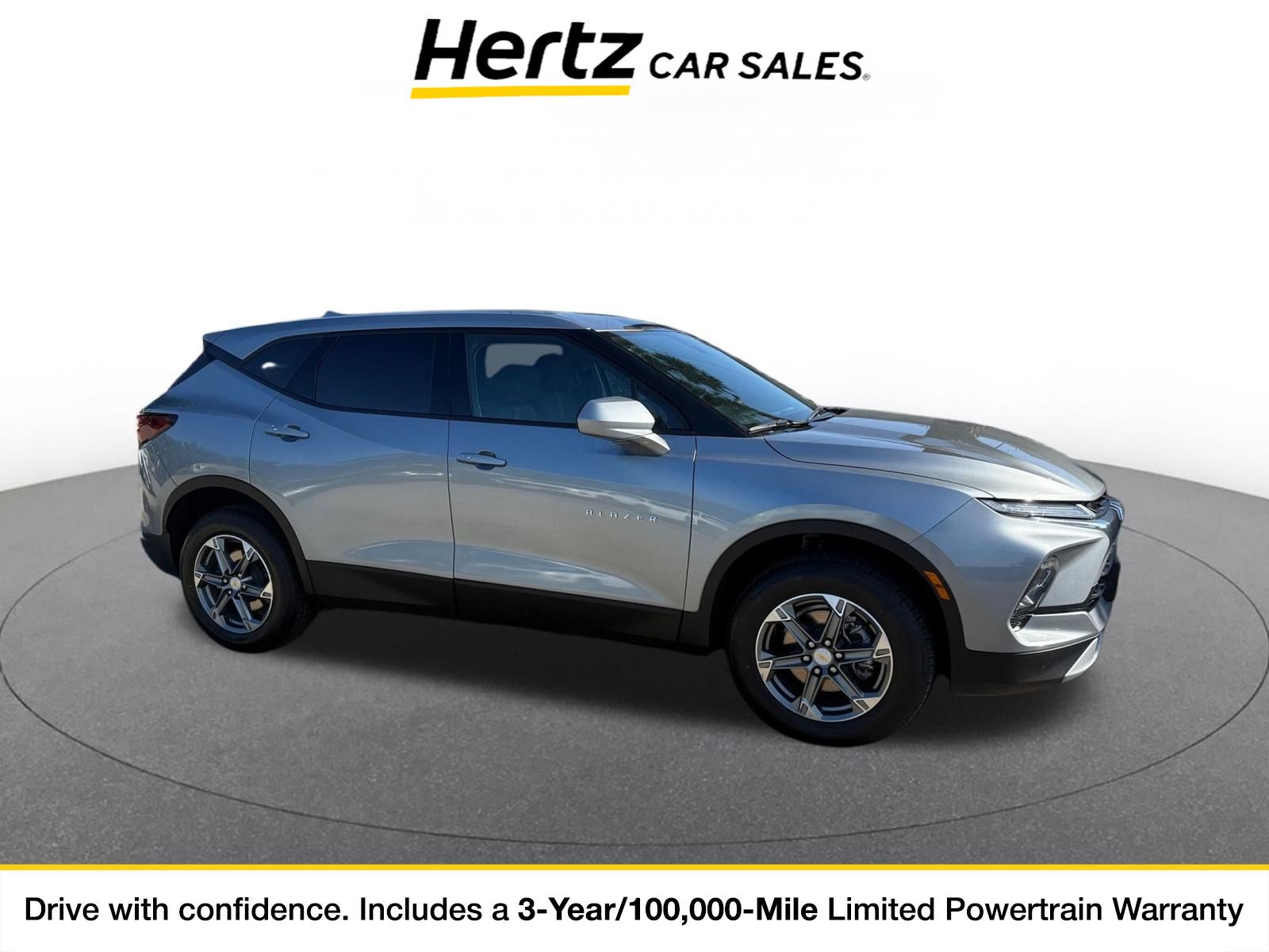 Used 2025 Chevrolet Blazer LT FWD image 1