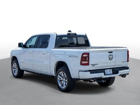 Used 2021 RAM 1500 Laramie AWD/4WD image 6