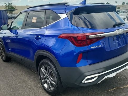 Used 2023 Kia Seltos S FWD image 3