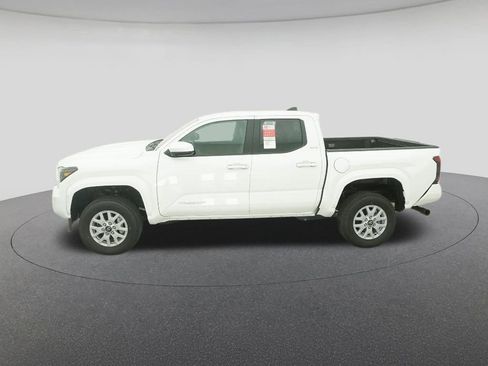 New 2025 Toyota Tacoma SR5 image 3