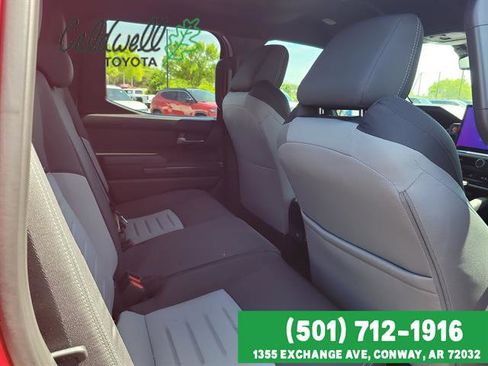 Certified 2025 Toyota Tacoma TRD Off-Road AWD/4WD image 26