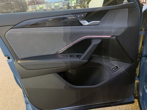 New 2026 Volkswagen Tiguan SE R-Line image 5