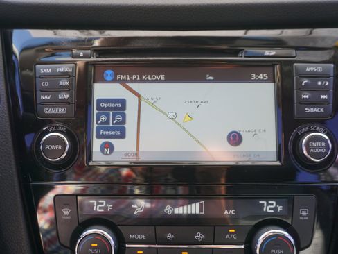 Used 2018 Nissan Rogue Sport SL w/ SL Premium Package image 13