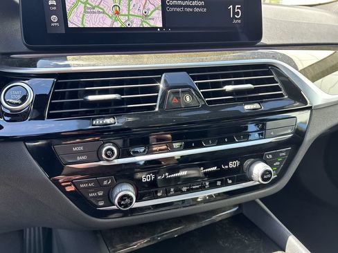 Used 2023 BMW 540i xDrive w/ Convenience Package AWD/4WD image 21