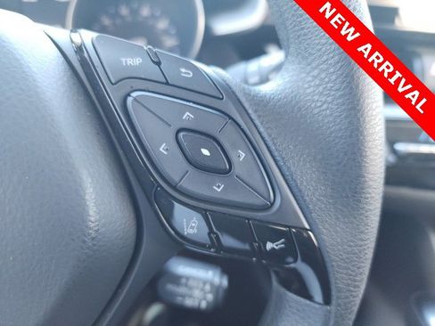 Used 2021 Toyota C-HR LE image 15