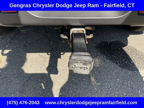 Used 2024 Jeep Wrangler Unlimited w/ Convenience Group AWD/4WD image 19