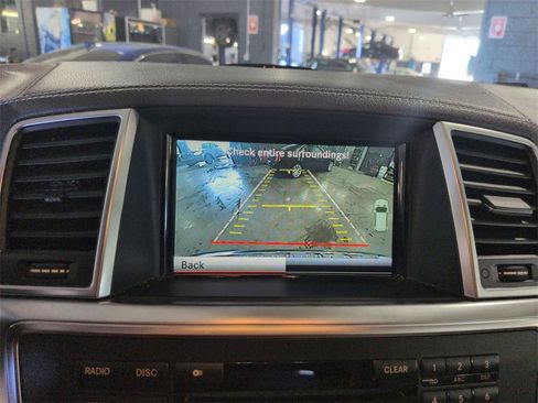 Used 2013 Mercedes-Benz ML 550 ML 550 w/ Premium 1 Pkg image 24