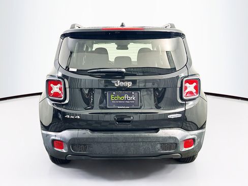 Used 2021 Jeep Renegade Latitude image 7