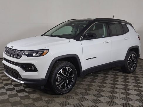 Used 2022 Jeep Compass Limited image 7