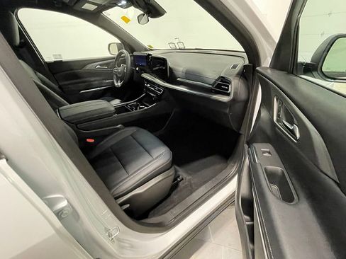 Used 2026 Chevrolet Traverse LT AWD/4WD image 28