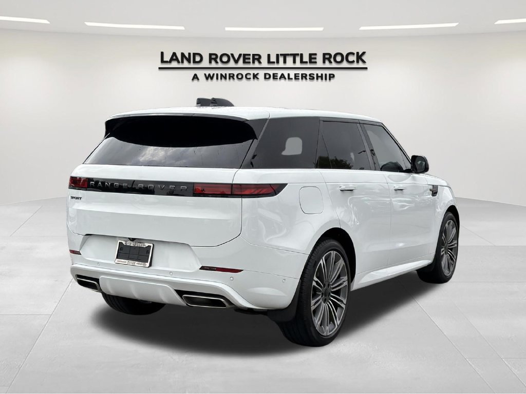Used 2026 Land Rover Range Rover Sport Dynamic SE AWD/4WD image 2