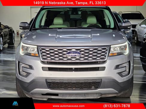 Used 2017 Ford Explorer Platinum AWD/4WD image 7