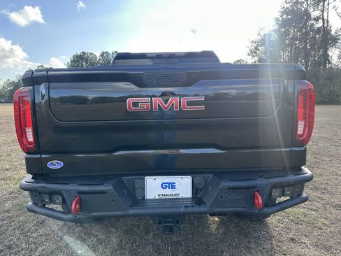 Used 2021 GMC Sierra 1500 AT4 w/ AT4 Value Package image 6