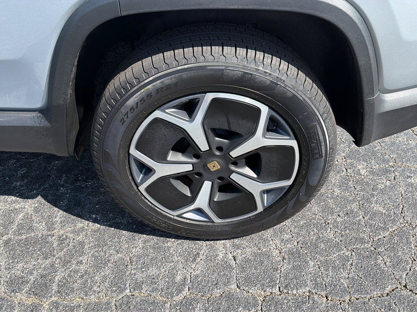 Used 2024 Rivian R1S Adventure Quad AWD/4WD image 36