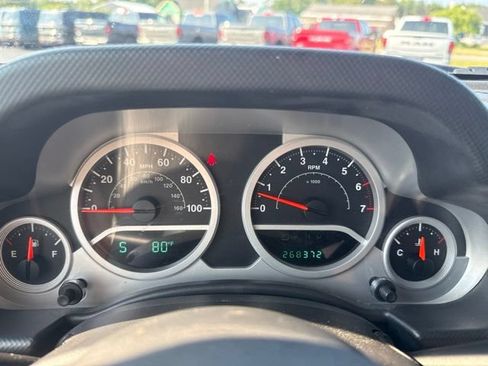 Used 2009 Jeep Wrangler Unlimited Rubicon w/ Dual Top Group AWD/4WD image 28