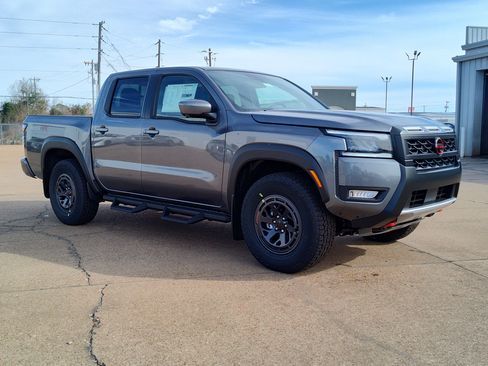 New 2026 Nissan Frontier PRO-4X image 6