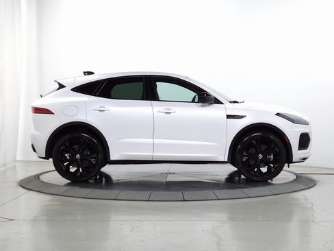 Used 2024 Jaguar E-PACE R-Dynamic SE image 8