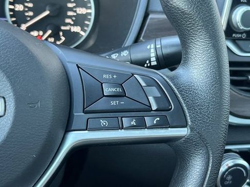 Used 2023 Nissan Altima 2.5 SV image 30