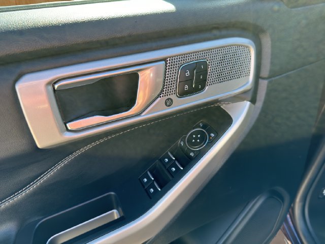 Used 2023 Ford Explorer Limited w/ Equipment Group 301A AWD/4WD image 15