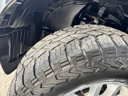 Used 2017 Nissan Frontier SV image 27