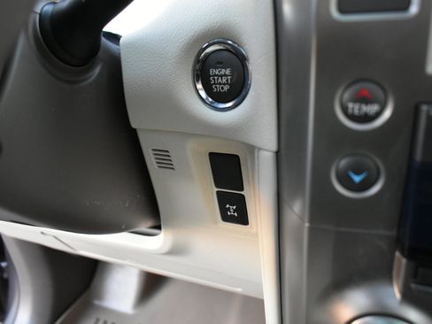 Used 2014 Lexus GX 460 Luxury image 46