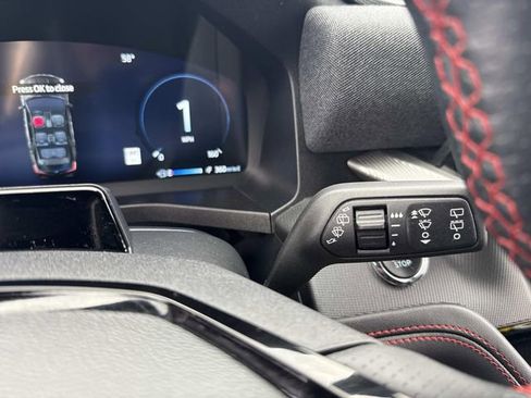 Used 2025 Ford Explorer ST-Line image 37